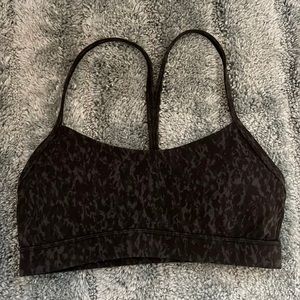Lululemon Flow Y Bra size 6